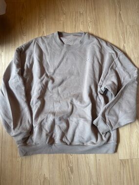 ALO Yoga Men's Accolade Crewneck